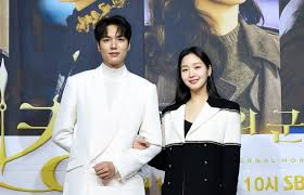 Lee min ho is a south korean actor who is known for his leading roles in television dramas such as boys over flowers, city hunter and heirs. Lee Min Ho Kim Go Eun Partner In Romance Fantasy The King Eternal Monarch Entertainment The Jakarta Post
