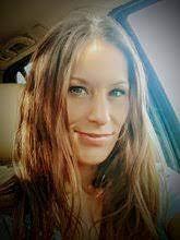 Janell Daniels's Instagram, Twitter & Facebook