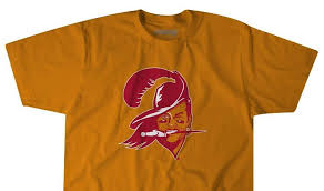 Women's tampa bay buccaneers vs. This Tom Brady Bucco Bruce T Shirt Is Helping A Tampa Bar Pay Its Staff
