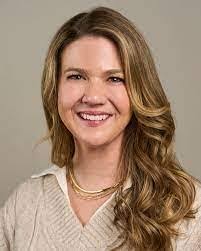 Tanya Earnest's Instagram, Twitter & Facebook