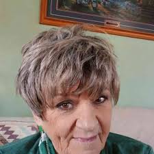 BREAKING: HBO + NFL Films have confirmed that Brad Pitt, a devoted fan of  the Green Bay Packers, will portray the legendary Brett Favre in the  biographical film titled “The Frozen Tundra.”