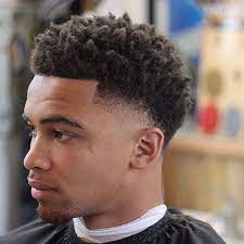 Coupe boucle homme black : 25 Court Afro Haircuts Coupe De Cheveux Homme Coupe Court Afro Homme Afro Hommes Coiffure Homme