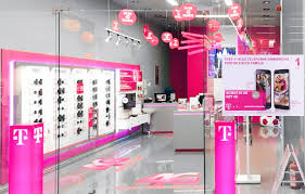 .communications sa (replacing romtelecom sa) and telekom romania mobile communications sa (replacing cosmote romanian mobile telecommunications sa). Cerere De InsolvenÅ£a Si Impotriva Telekom Romania Mobile Communications DepusÄƒ De O FirmÄƒ InfiinÅ£atÄƒ Anul Trecut Supervizor Ro