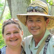 How to modify martin houses to prevent starling invasions?