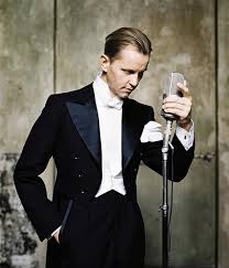 The most common mens evening wear material is metal. Max Raabe German Crooner 1920s Mens Fashion Gatsby Mens Evening Wear 1920s Mens Fashion