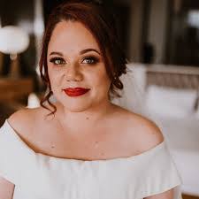 Carmen Oliphant's Instagram, Twitter & Facebook