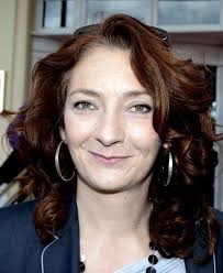 Capitaine marleau is a french television crime drama series, created and principally written by elsa marpeau, that first broadcast on france 3 on december 20, 2014.1. L Interprete De Capitaine Marleau Parle Cash De Son Physique J Ai Piscine Avec Simone