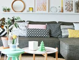 Comment Decorer Le Mur Avec Une Belle Etagere Murale Decoration Mur Etageres Murales Idee De Decoration