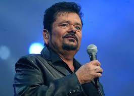 André hazes mag plaats gaan nemen in één van de rode stoelen van the voice senior. Andre Hazes Dertien Jaar Dood Deze Andre Hazes En Ik Facebook