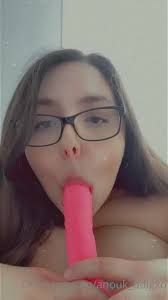 Anouk ddlgxo send a tip under this post if you want me to post a long