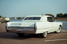 1968 cadillac de ville gibt es bei ebay! Cadillac Deville Convertible Bj 1968 Hochzeitsauto Cabriolet Mieten Mietmeile De