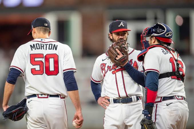 Braves sweep Mets, take 2-game lead in East with 3 remaining | The Seattle  Times
