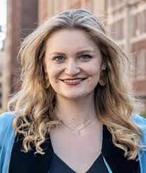 Mackenzie Halter's Instagram, Twitter & Facebook