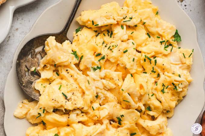 How To Make The Best Scrambled Eggs | Belly Full