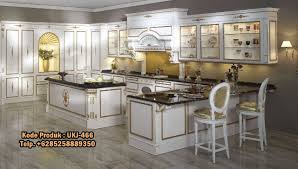 Kitchen set menjadi salah satu ruangan yang selalu disinggahi setiap hari, dan merupakan tempat khusus untuk mempersiapkan dan membuat hidangan. Jual Kitchen Set Mewah Jepara Terbaru Harga Murah 2020 Ukir Kayu Jepara Toko Jati Furniture Toko Furniture Ukiran