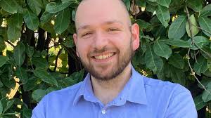 Manuel Maggio sfida con un gruppo giovane due liste della destra