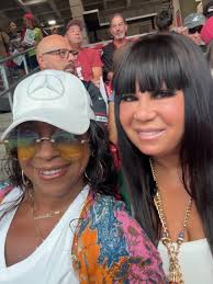 Me and my girl hanging out with @azcardscheer #sat #saturdayvibes #chillin  #vibe #mood @iamtuenamarie for necklace