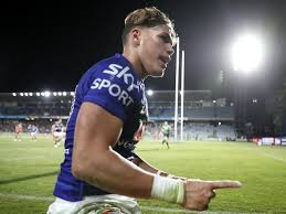 I was born in queensland, i love queensland and it's a dream of mine to one day play for queensland. Warriors Reece Walsh Brilliance Sticks Boot In Broncos Usa Sportsradar