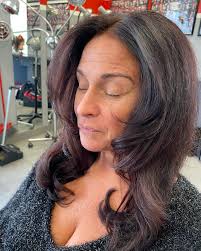 OBSESSED🤩🔥 haircut, root touch up, gloss & bouncy blowout 🫶🏻 #hair  #hairstylist #hairtransformation