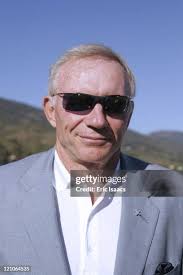 27 Jerry Isaacs Stock Photos, High-Res Pictures, and Images