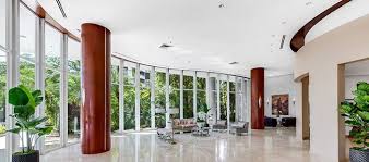 Great amenities featuring swimming pool, tennis court, cafeteria, gym, valet, 24hr security and more. 2475 Brickell Ave Unit 709 Miami Fl 33129 Condo For Rent In Miami Fl Apartments Com