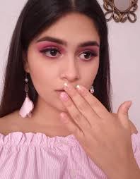 Yara Solis Emprende y viaja