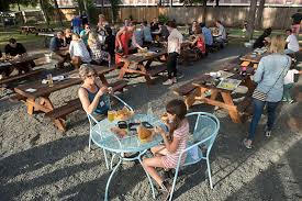 10 Kid Friendly Austin Restaurants That Parents Won T Hate Dine Out With Small Humans Without Sacrificing Quality Or Losing Your Mind Food The Austin Chronicle