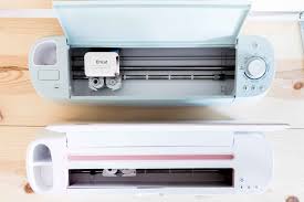 Cricut Maker Vs Cricut Explore Air 2 Differences To Know Before Buying Before we get into what makes them different, let's talk about what. cricut maker vs cricut explore air 2