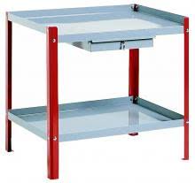 Parmi les équipements de bricolage nécessaires dans son garage ou son atelier, on retrouve l'établi. Etabli Garage Etabli Bricolage Pas Cher Pour Rangement Garage