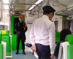 Tunjangan kebugaran polsuska kurang lebih rp.1 juta/bln. Kereta Api Kita On Twitter Seperti Yang Dirasakan Fajar Eko Ryanto Masinis Upt Crew Jatinegara Sehari Hari Ia Berdinas Mengoperasikan Kereta Di Lintas Jakarta Cirebon Dan Jakarta Bandung Masinis Yang Saat Ini Memiliki Bayi Berusia
