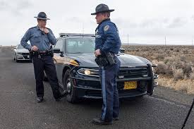 10 States That Pay Police Officers The Highest And Lowest