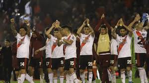 Paredes, prácticamente descartado para el duelo con uruguay. Diez Jugadores De River Plate Se Contagiaron De Covid 19 Antes Del Superclasico Argentino