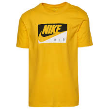 Black And White Nike Outfits Nike Boxed Air T Shirt Amarillo Black White In 2020 Nike Clothes Mens Nike Air Shirt Mens Shirts