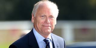 Colin Graves apologises for racism at Yorkshire as he closes in