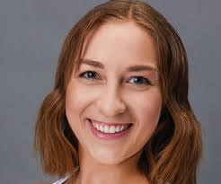 Stephanie Letson's Instagram, Twitter & Facebook