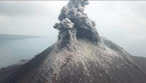 10 potret gaya foto anak sma kekinian kamu begini juga bintang com jakarta memperhatikan gaya anak anak sma kekinian memang selalu ada ada saja bila sebelumnya hits dengan rok siswi sma 5 gaya fose foto kekinian buanget dan hits ala instagram. Natural Hazards The Collapse Of Anak Krakatau Volcano A Scenario Envisaged