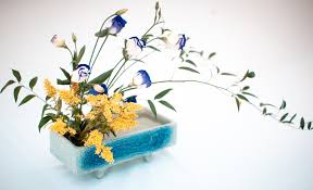The language of flowers chapter summary. What Is Ikebana The Japanese Art That S Making A Comeback Artsy