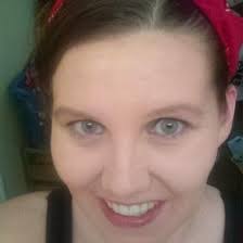 Lynn Askew's Instagram, Twitter & Facebook