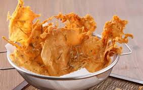 Selain karena harganya cukup terjangkau, rempeyek juga memiliki citarasa gurih enak dengan. Resep Membuat Camilan Peyek Udang Rebon Yang Renyah Pasti Ketagihan
