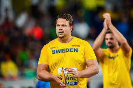 Är så otroligt dåliga på att sjunga. Simon Petterssons Forvandling Under Stahls Succetranare