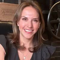 Nina Rashedi (@NinaRashediMD)