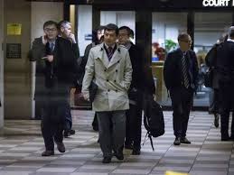 孟晚舟現任丈夫名為劉曉棕，是香港晴福投資管理公司董事長，兩人曾投資設立德普教育集團，而她的前夫身份則不明。 兩人現和10歲的女兒同住，而她也曾與前夫育有3名分別為14歲、16歲和20歲的兒子 14 ，其中次子在 波士頓 留學 15 。 å­Ÿæ™šèˆŸè¢«æ•é™·å…¥èˆ†è®ºé£Žæš´çœ¼ä¸ˆå¤«èº«ä»½èƒŒæ™¯æ›å…‰æ›´å¤šç»†èŠ‚ å¤šç»´æ–°é—» ä¸­å›½
