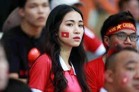 Công phượng và hoà minzy từng là cặp đôi gây tranh cãi nhất showbiz việt. Cong PhÆ°á»£ng Sá»± Nghiá»‡p Va Chuyá»‡n Tinh Yeu Ä'áº§y ThÄƒng Tráº§m