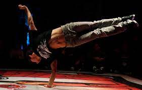 16 men and 16 women compete in different competitions and are scored on creativity, personality, technique, variety, performativity, and musicality. Breakdancing To Debut At Paris Olympics In 2024 Pbs Newshour