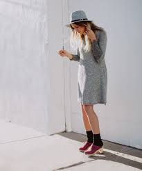 Get The Look How To Wear Clogs With Socks And Skinny Jeans How To Wear Clogs Clogs Outfit How To Wear Clogs With Socks