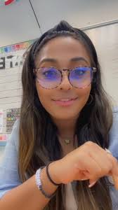 10/10 suggest this for when you’re out! #teachersoftiktok #tiktokteacher  #middleschoolteachef #teacher #teacherideas #fyp #browngirl