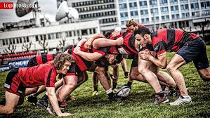 Rugby, football game played with an oval ball by two teams of 15 players (in rugby union play) or 13 players (in rugby league play). Rugby Harte Kante Fur Gentlemen Top Magazin Frankfurt