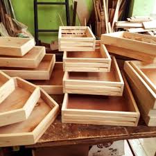 Kami menawarkan solusi yang tepat untuk anda. Kotak Seserahan Jati Belanda 4 Pcs Kotak Hantaran Kayu Unik Airustic