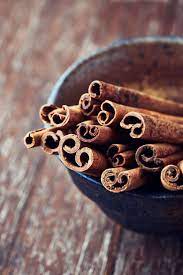 How To Grow Your Own Cinnamon Growing Herbs Container Gardening Gardening Tips