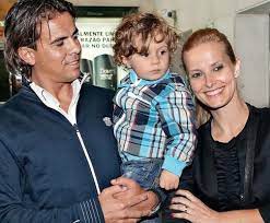 O filho, tiago, fruto do antigo relacionamento com antónio casinhas, celebra 13 anos e a data não foi. Cristina Ferreira Ferias Em Familia Acabam Mal